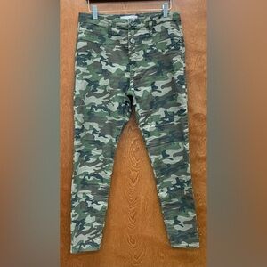 4 for $20 No Boundaries stretch skinny camo jeans/pants size 11